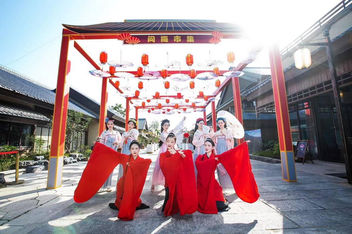 2021年"五一"小长假期间,鄂旅投黄梅东山小镇举办的国风文化节活动