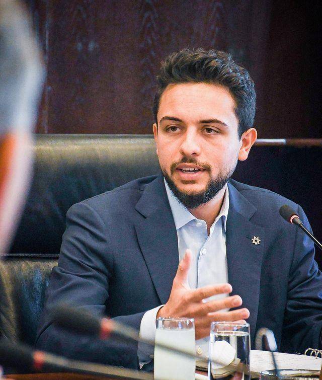 海珊王子先于曾培养出12 位现任或前任国家元首的美国佐治城大学取得