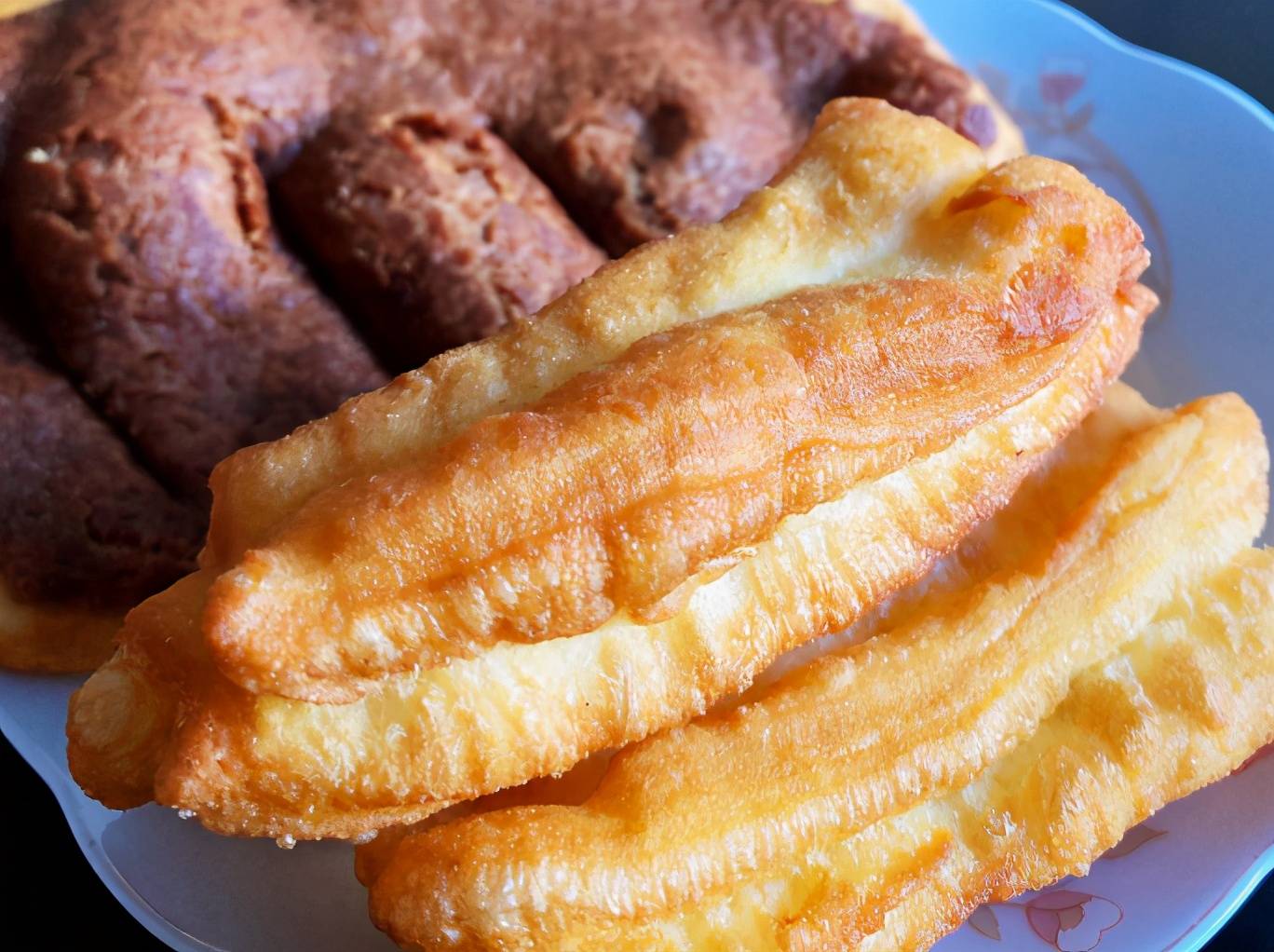 油条配什么吃最舒服 375c7241e5034cfc8fddf1c4a9f27b31.jpeg