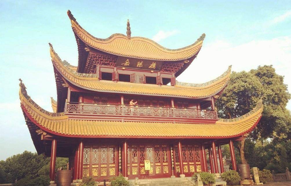 中國歷史上有4大名樓,只有一座是現存古建築,其餘都是重建