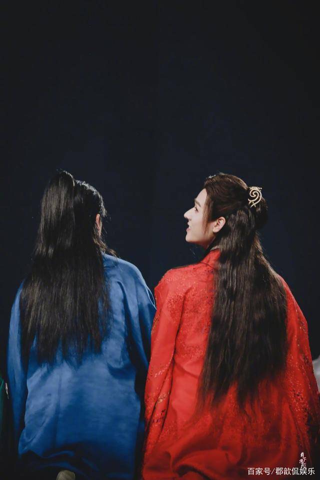 龚俊火出圈著名作者发文认可暗戳戳在回应网上的传言