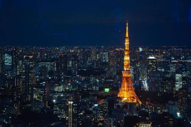日本东京最大的广场 8d5698488e434960927fab2d5570cd6a.jpeg