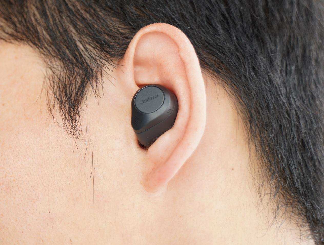 小时|双芯数字降噪+31小时续航，Jabra Elite 85t上手评测