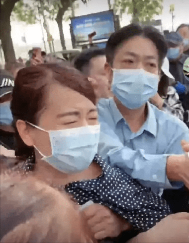 郭威要求养母赔偿并公开道歉母子之情还会存续吗