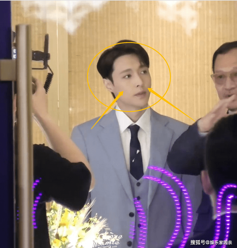 原创张艺兴发福实锤生图的脸浮肿膨胀粉丝用身材挽尊又遭打脸