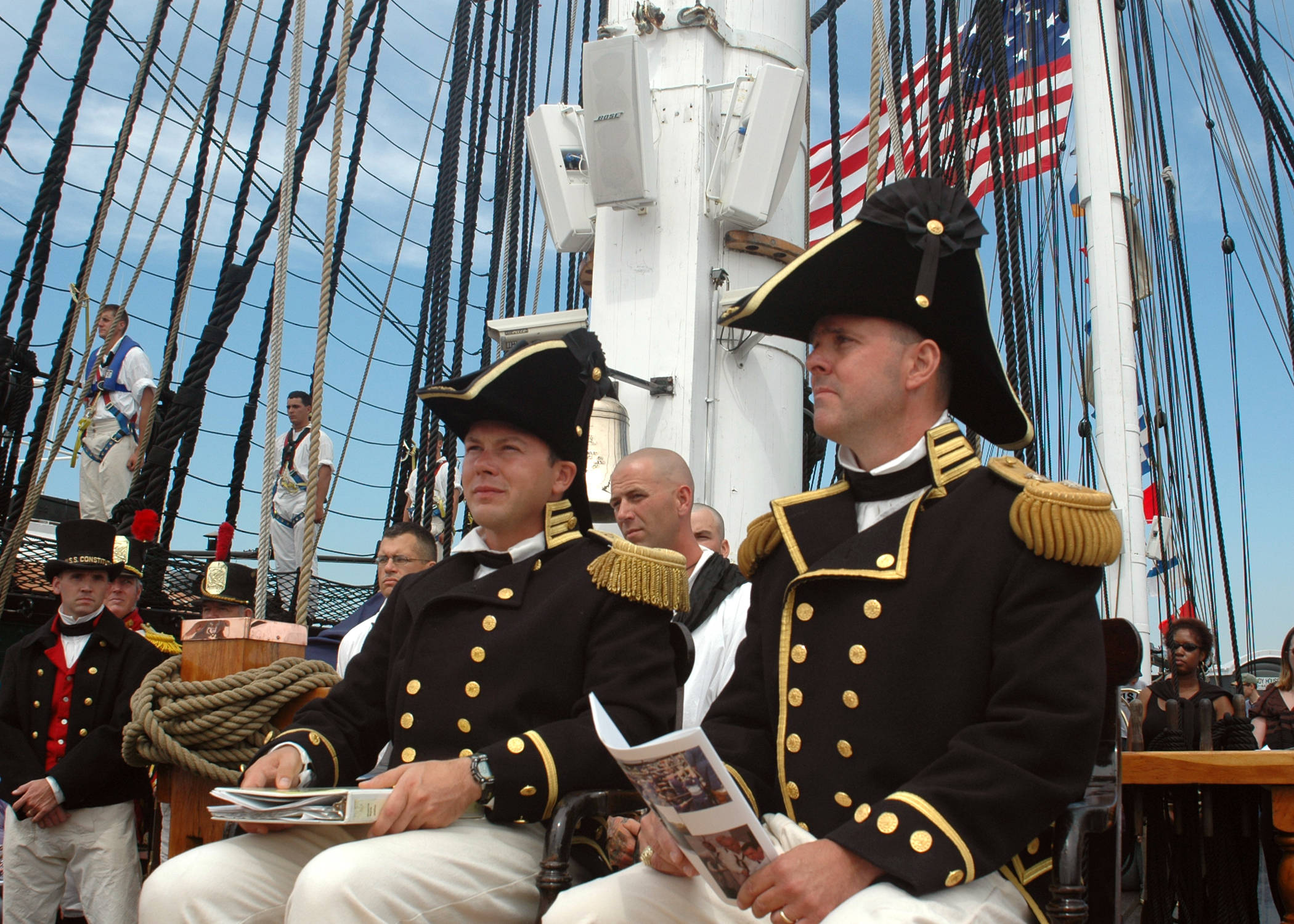 美国海军风帆护卫舰仍在服役,还在穿1813款军装,是很老土吗?