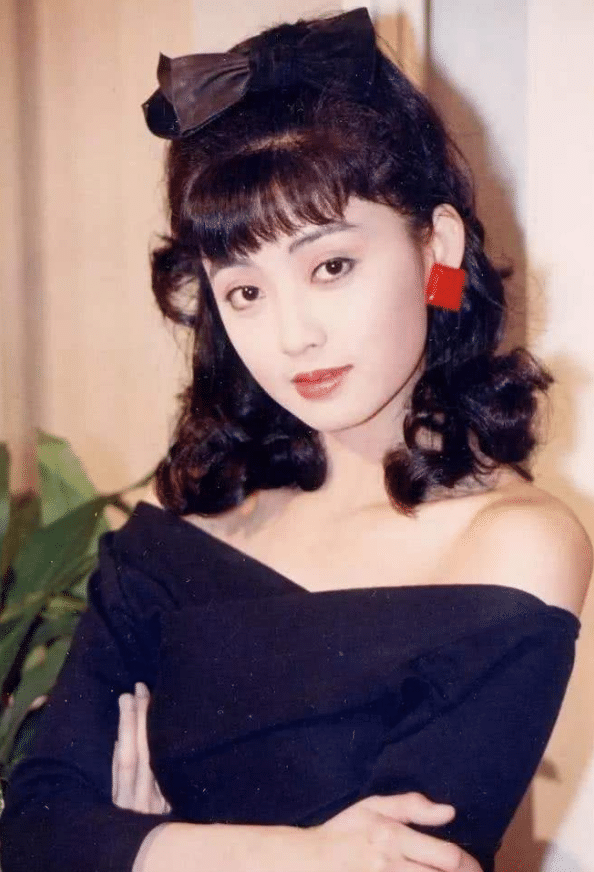 曾是张国荣"女友",今独自照顾自闭症儿子,68岁前夫却迎娶32岁_倪诗蓓