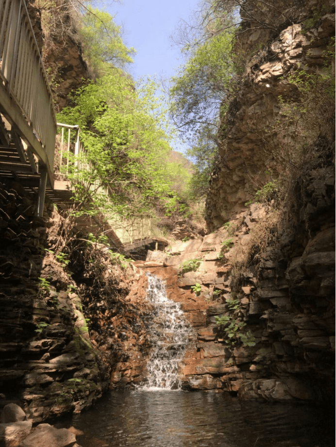 為您指路鳳凰寨民族風情園還不出門欣賞美景?氣溫逐漸升高