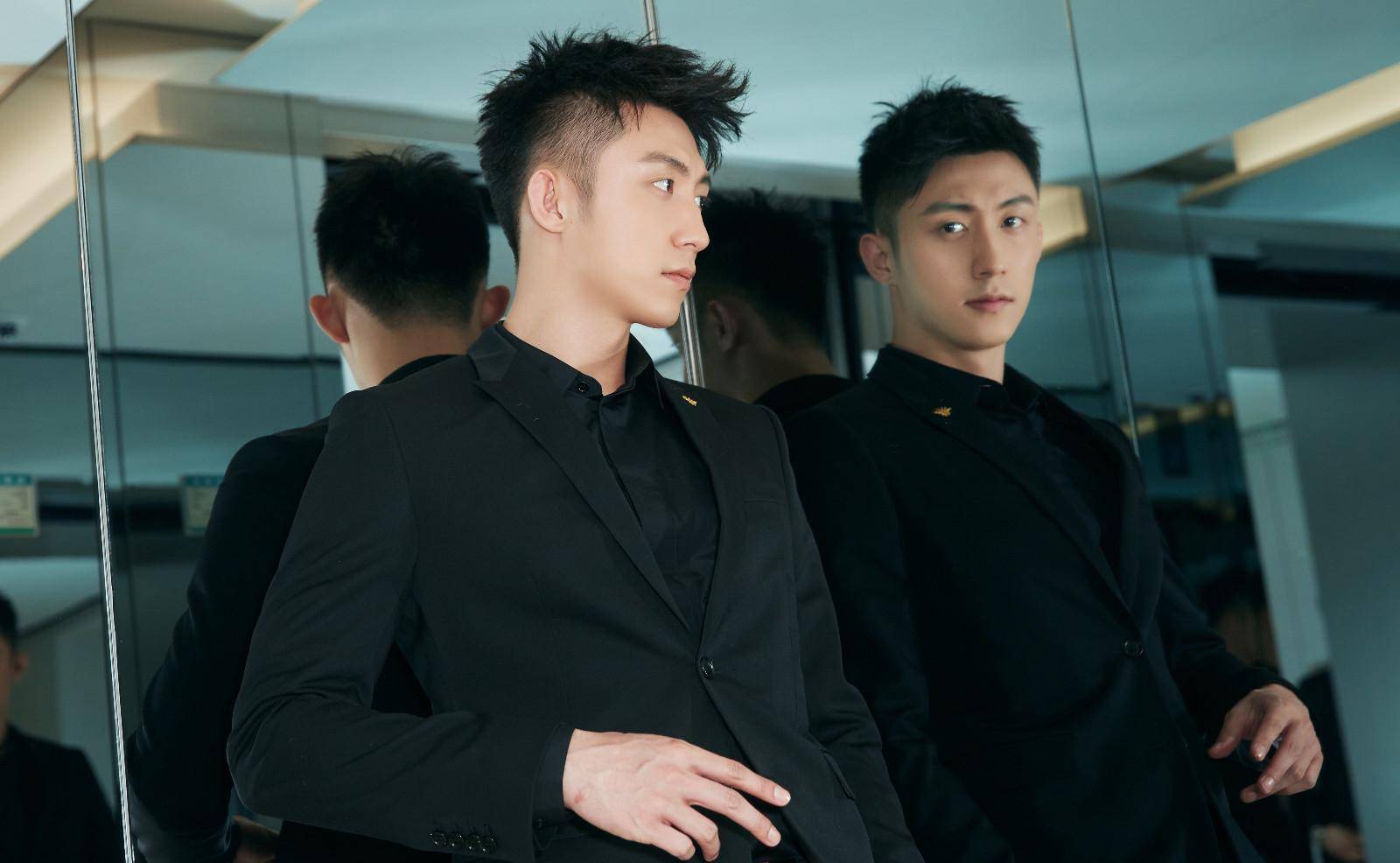 肖战为证明自己拼了,新剧降番也要出演,得知合作搭档:难怪_黄景瑜