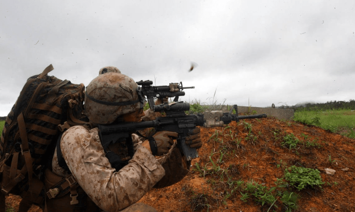 头号强国最大的单兵武器之一,m4a1 5.56毫米卡宾枪有多强悍?