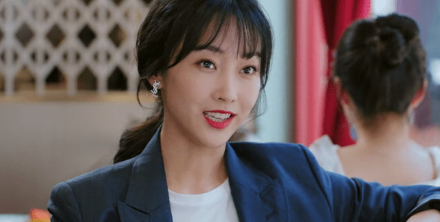 乌鸦小姐为什么大家都讨厌苏曼琳因为她太穷了