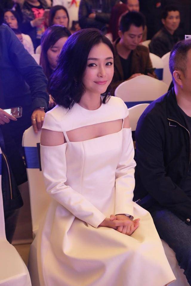 本来颜值很高的秦岚,最后因为这个图片,让她名声一下下降很多.