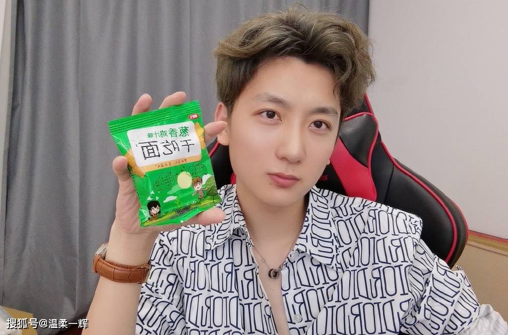 酷酷的鑫惹上官司跟孤影借了30达不溜不惜挨打也要打拳赛