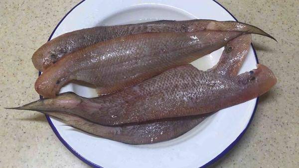 原创开学后,孩子最该吃的鱼是它,补脑护眼又长个,一斤不到20块钱