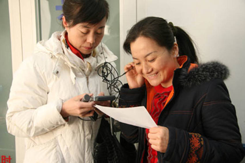 三年爱的表白六百封爱的日记罗映珍是如何唤醒植物人丈夫的