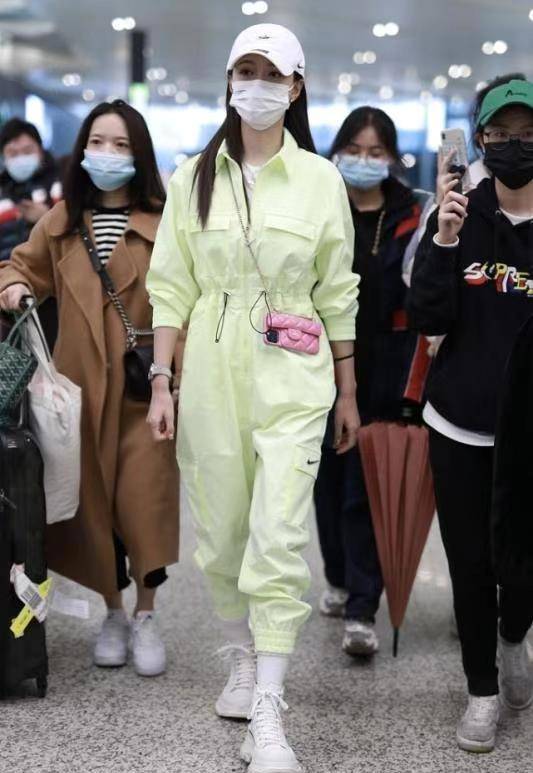 绿配白 d650adf114a24816a49531e90d8e6e42.jpeg