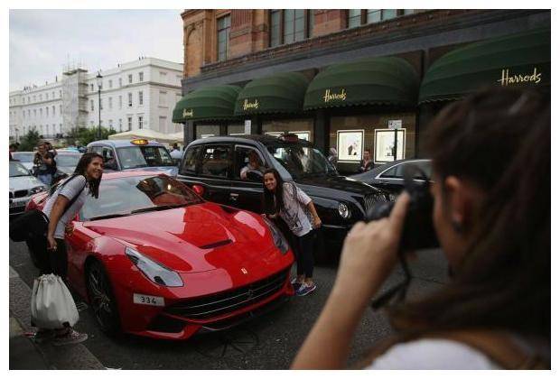 为什么要买车身重的车 61d8d35220794d8b990ea966ca5e85b6.jpeg