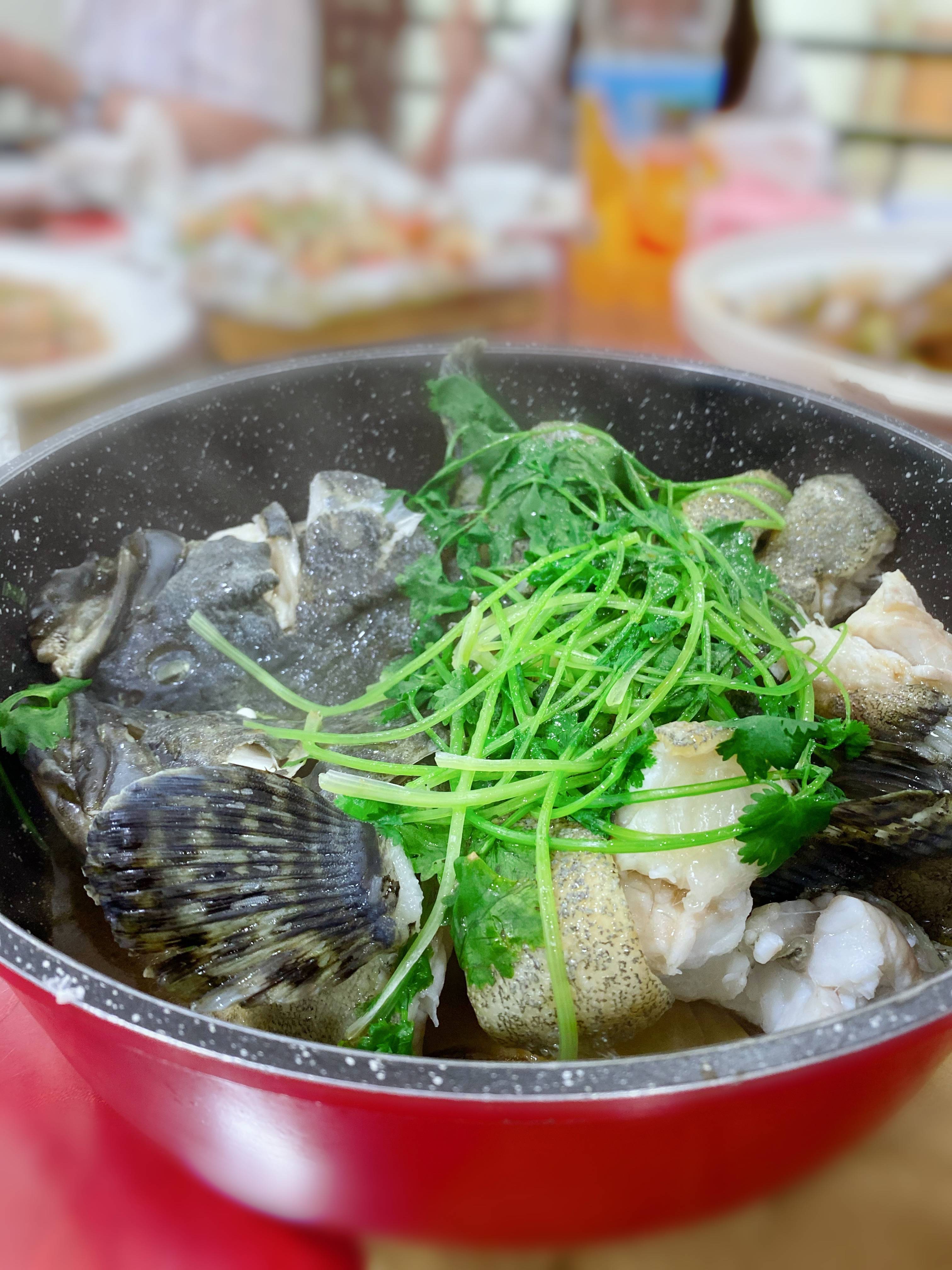 豪香里脊隔壁,南中广场对面)的厦城餐馆·闽菜·海鲜锅·香锅石斑鱼就