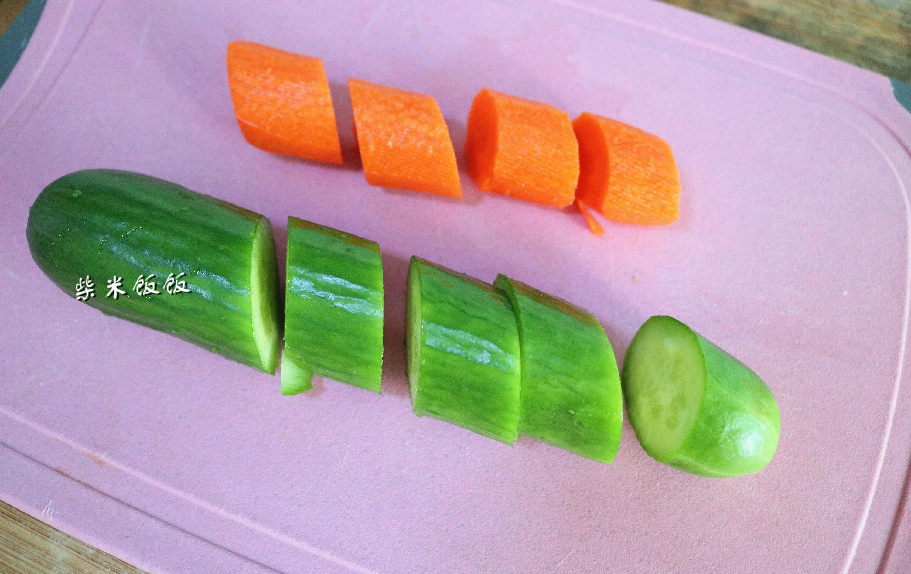 原创黄瓜如何切菱形片看过之后恍然大悟原来这么简单