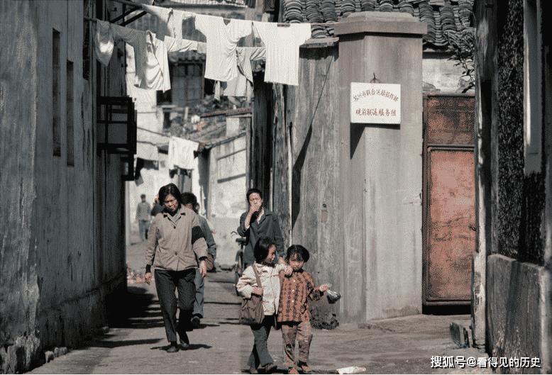 彩色老照片美国街拍大师拍摄的1979年中国