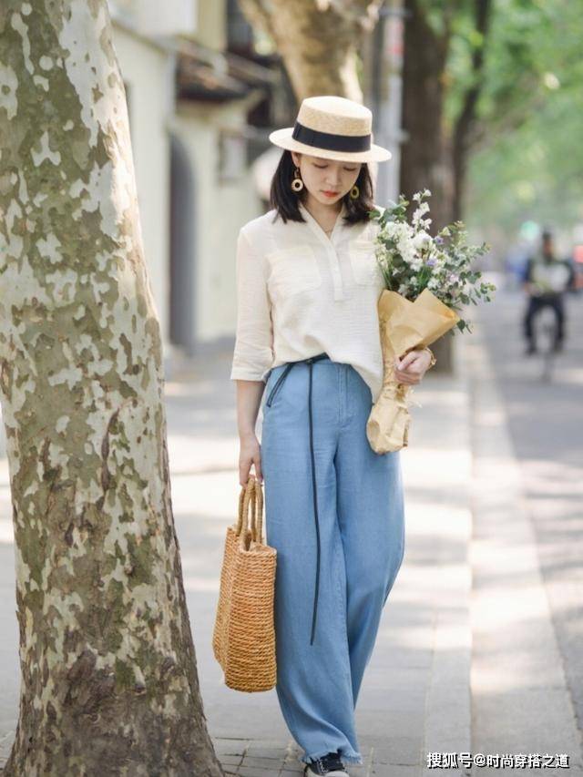 三十岁以上的女人穿搭 a717574b08ab42ba9baf09fca1685219.jpeg