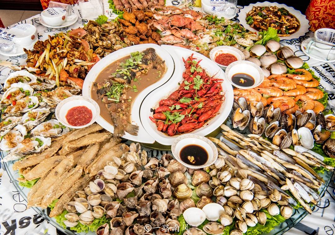 原创辽宁营口鲅鱼圈除了美味的海鲜自助餐还有迷人的风景