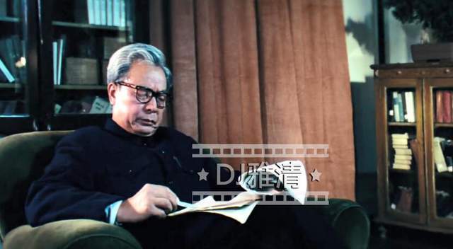 那么扮演第一书记的演员是谁呢?他是上影厂的老戏骨武皓.