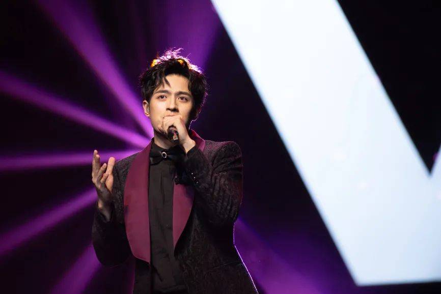 《声入人心》第二季录制并荣获年度首席称号先后在中新国际音乐比赛等