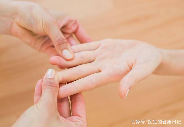 如何让自己手臂上的血管更明显 910c9ce19ebb46e3a5843386fed1d5de.jpeg