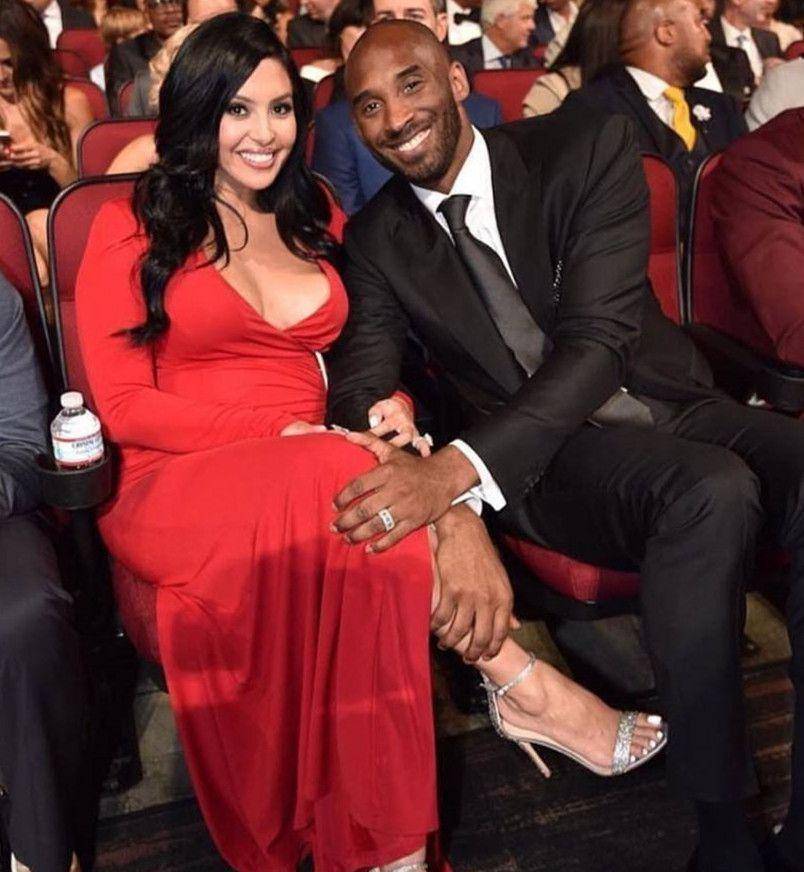 赛琳娜男朋友本尼布兰科照片 1c8e1db10dcb416996bbed04ad108273.jpeg