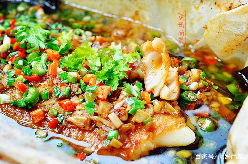 一张纸,做烤鱼,包裹的多汁又入味,好吃不上火,特别适合冬天