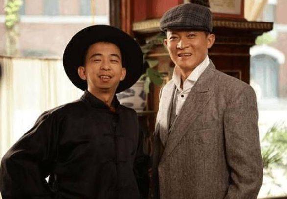 中国丑男排行榜_中国最丑男星之一,当了26年配角成为导演,娶娇妻幸福美满