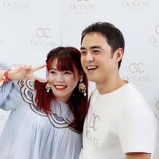 原创明道和张庭合作一年赚35亿两人曾亲密互动不惧林瑞阳吃醋