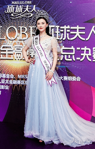 原创柏迪皮草创始人方琳萍摘得亚太时尚大使殊荣