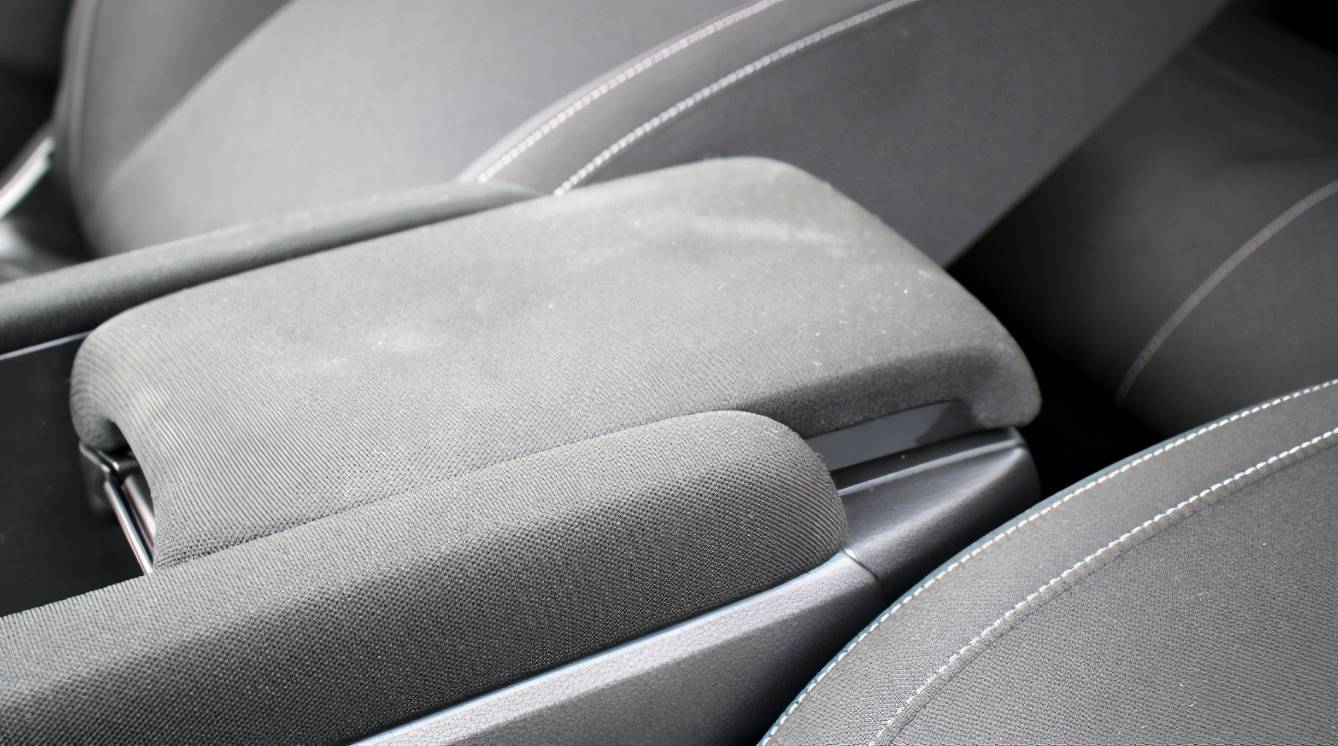 买车应该选择织物座椅吗它有哪些优缺点