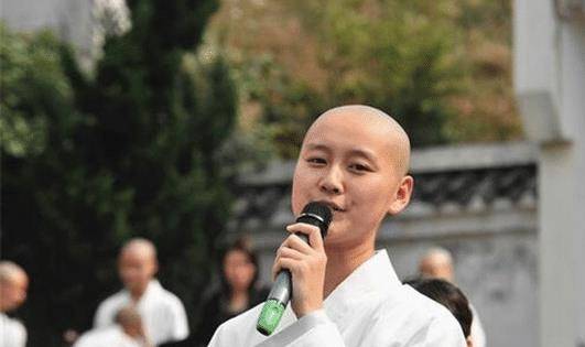 受母亲影响,985毕业才女选择出家,被称"中国最美尼姑"!_释正孝
