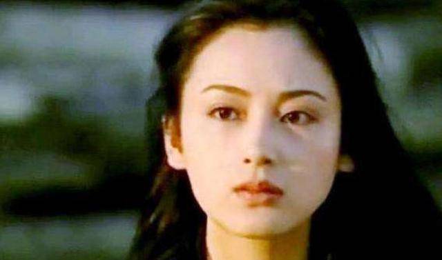 她凭什么被称为 国内第一美人 看看年轻时候照片 惊艳了时光 陈红