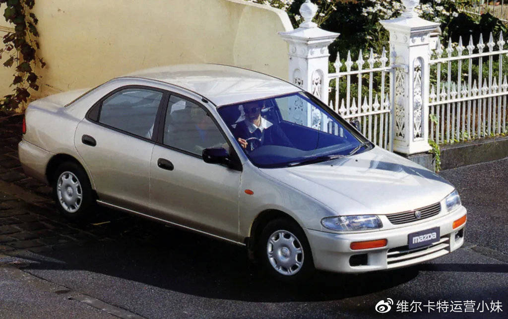 值得关注的轿跑版车型familia neo,随后进入欧洲被叫做马自达323c/f