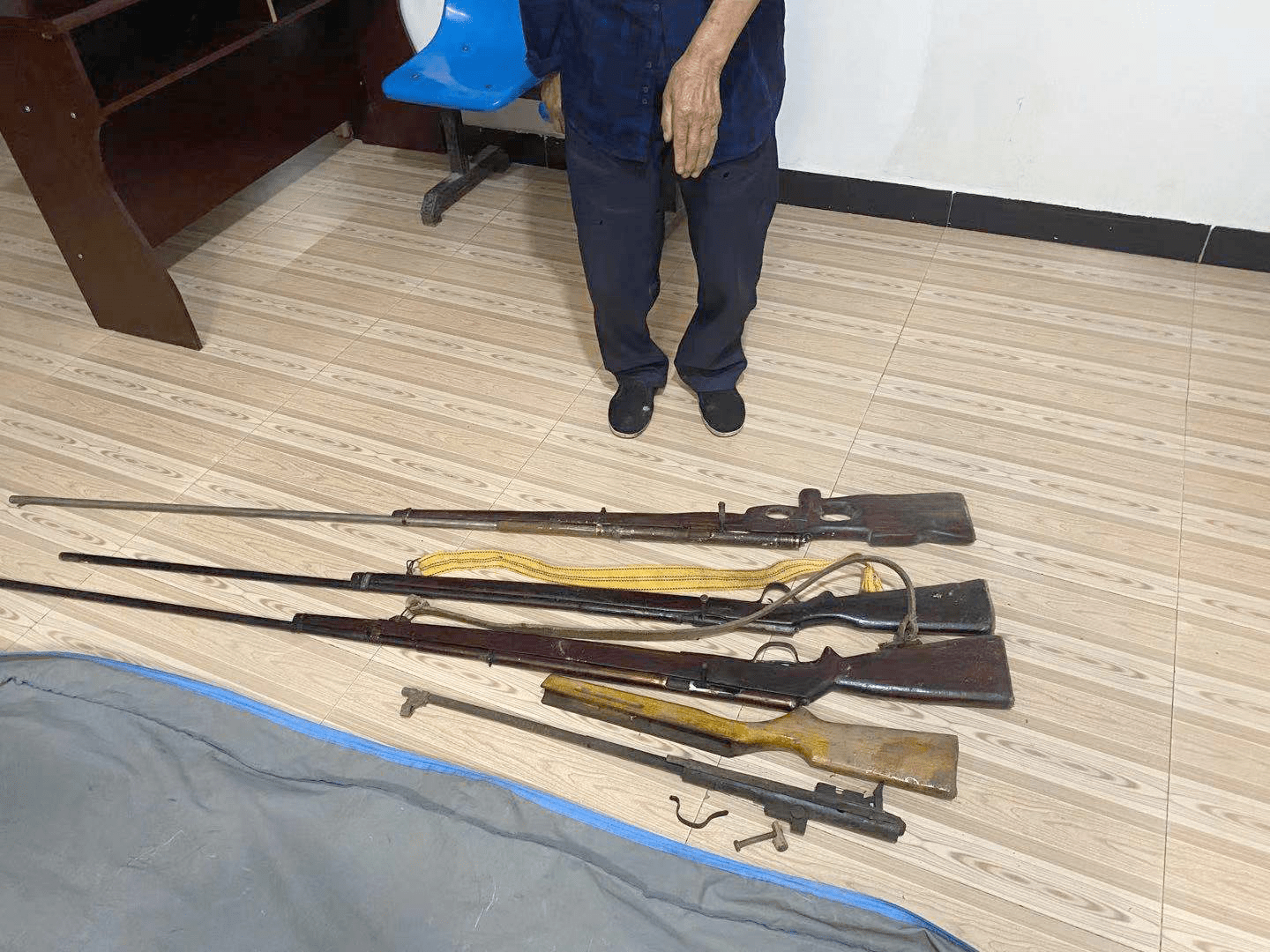 紫云县公安局始终保持对枪爆违法犯罪的高压态势