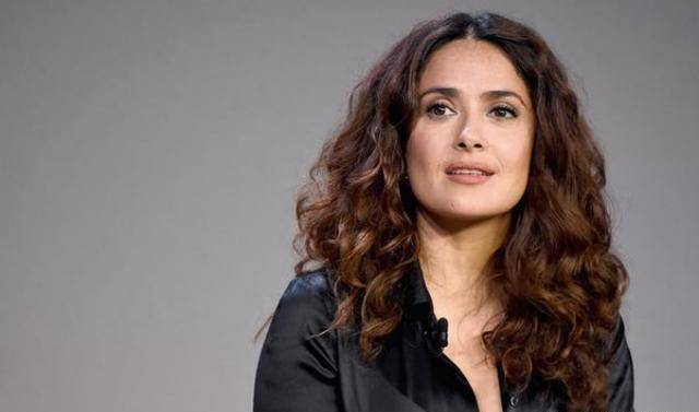 女演员透露,为何最初对漫威的超级英雄服装,感到恐惧_萨尔玛·海耶克