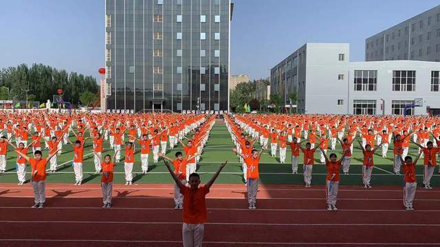 太原维刚实验学校举办校园艺术节共庆建党百年华诞