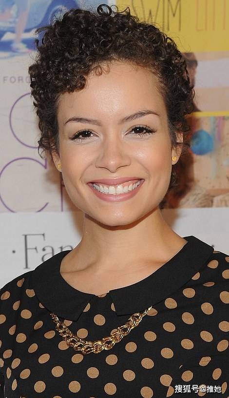 无奈被黑,梅根女王附体,两人逃离王室的故事搬上大荧幕_乔丹·迪恩