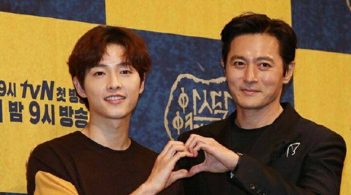 宋仲基遭朋友圈抛弃,昔日团体已将他除名!_赵寅成