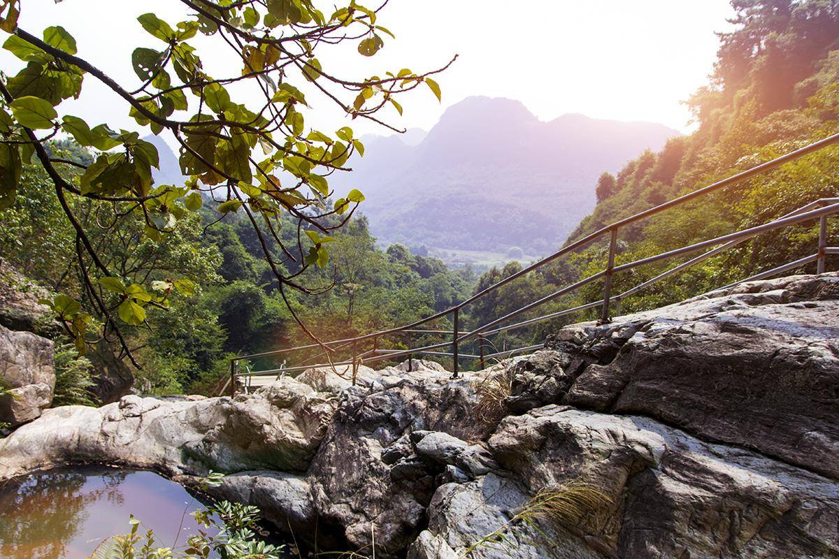 麻武大阴山行诗作者黄万君