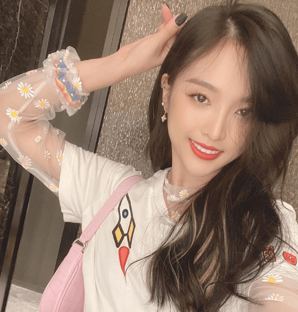 吴宣仪的土味穿搭,真的没眼看!所有单品全都穿在了身上