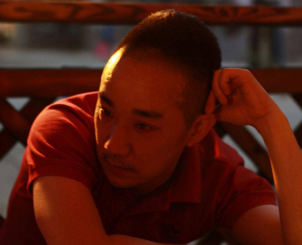 在面对张韶涵那样的实力歌手,金武林说张韶涵只是长得好看而已,其实