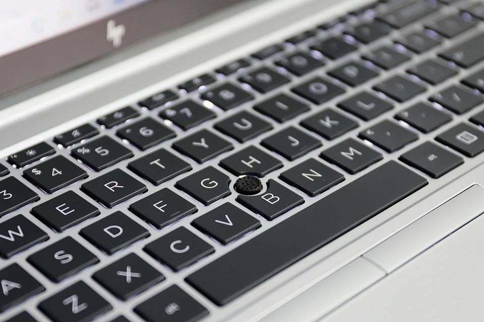 设计|年轻人的商务办公新利器，惠普战X高端商务本锐龙版图赏