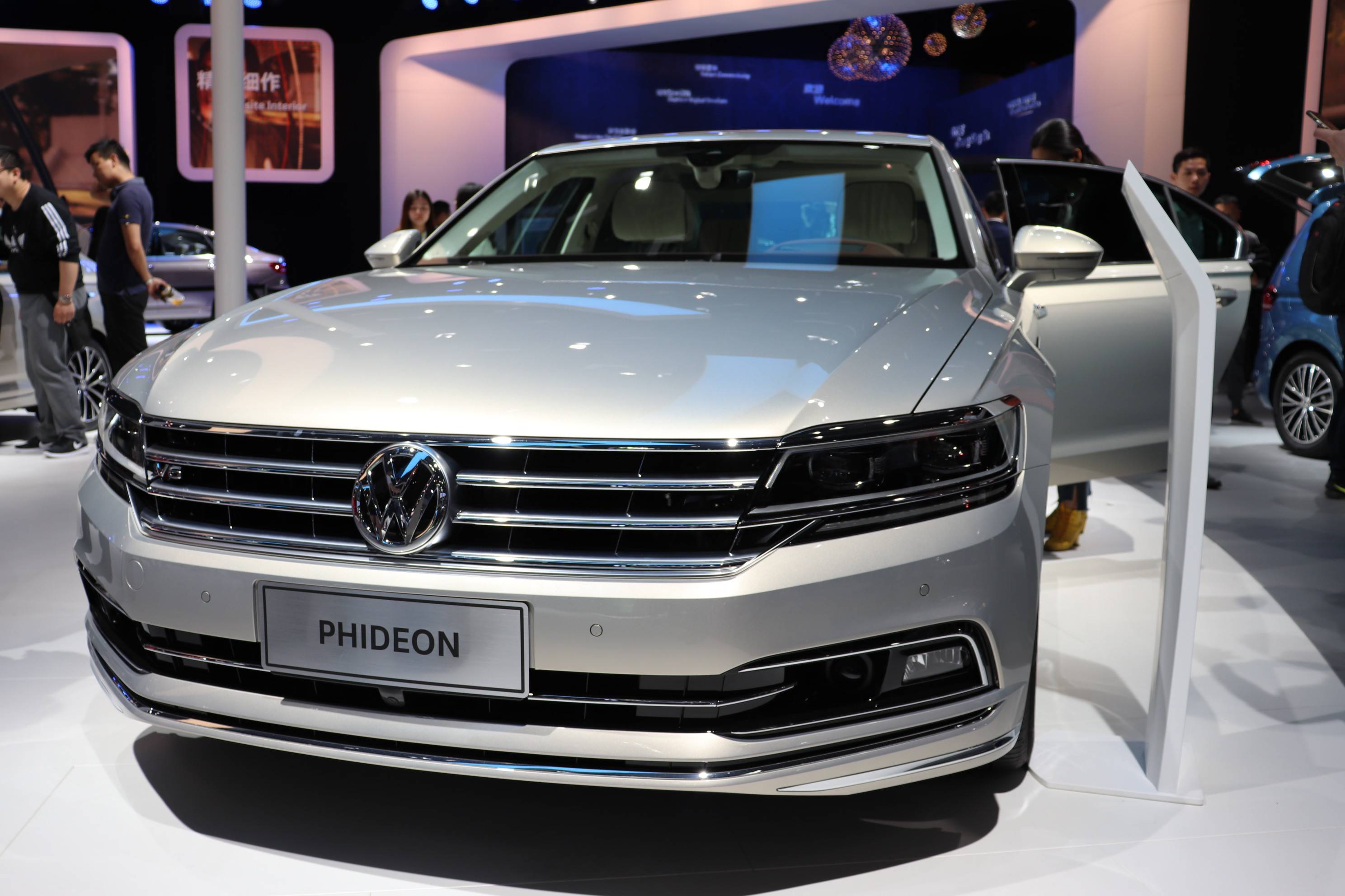 瞧不上这4款车 被撞后 修理费用可能比哈弗h6售价还高 奥迪