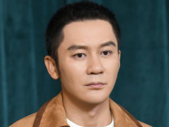 行走的荷尔蒙男演员朱亚文 f4d2e3f2b87a4af2a4511e281f614fbb.jpeg