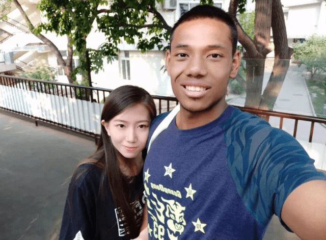原创被父亲抛弃的中非混血儿直言自己是中国人只为中国队效力